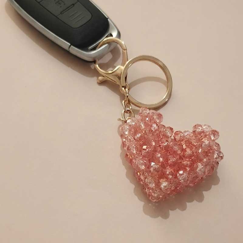 Charme de sac DORÉA rose fait main avec perles en faux crystal et mousqueton doré en acier inoxydable, accessoire élégant et léger pour sac et clés